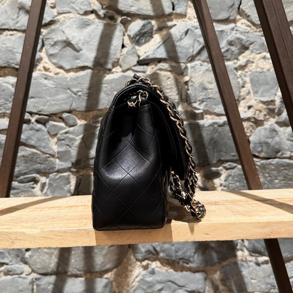 Chanel Black Lambskin GHW Jumbo Classic Double Flap Bag - Picture 5 of 16